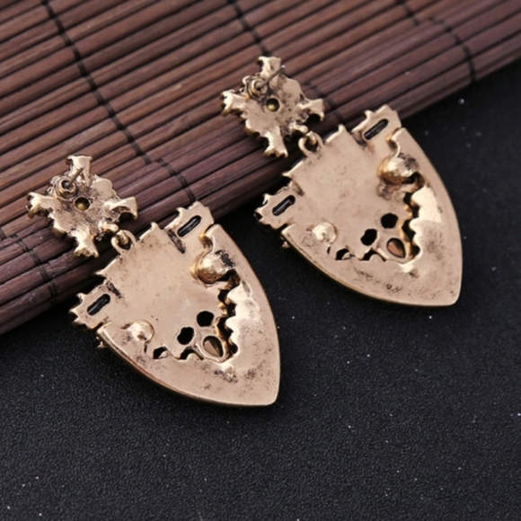 🎉💝BRAND NEW🎉Antique Gold Statement Earrings🎉💝 - Picture 4 of 8